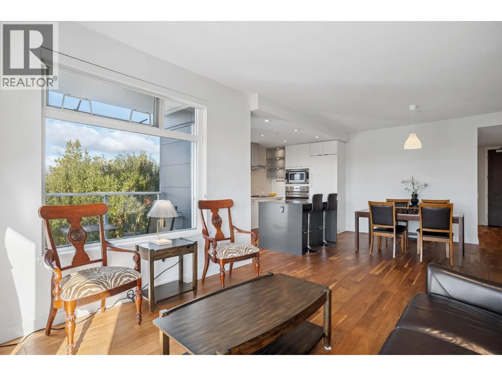 508 4867 CAMBIE STREET