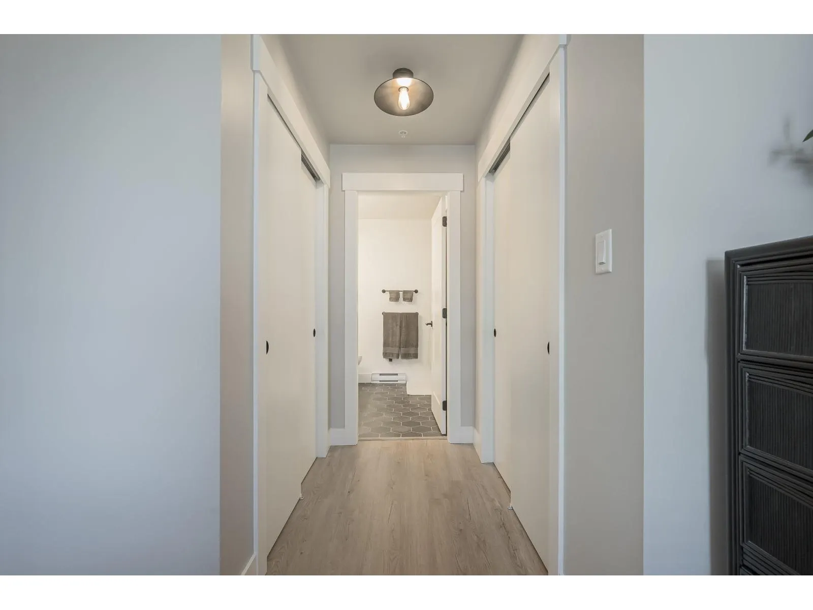 B408 20838 78B AVENUE