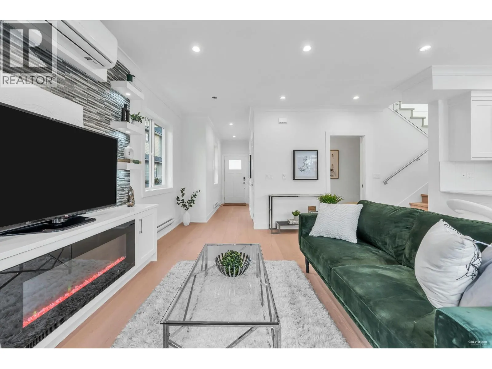 107 8233 WILLIAMS ROAD