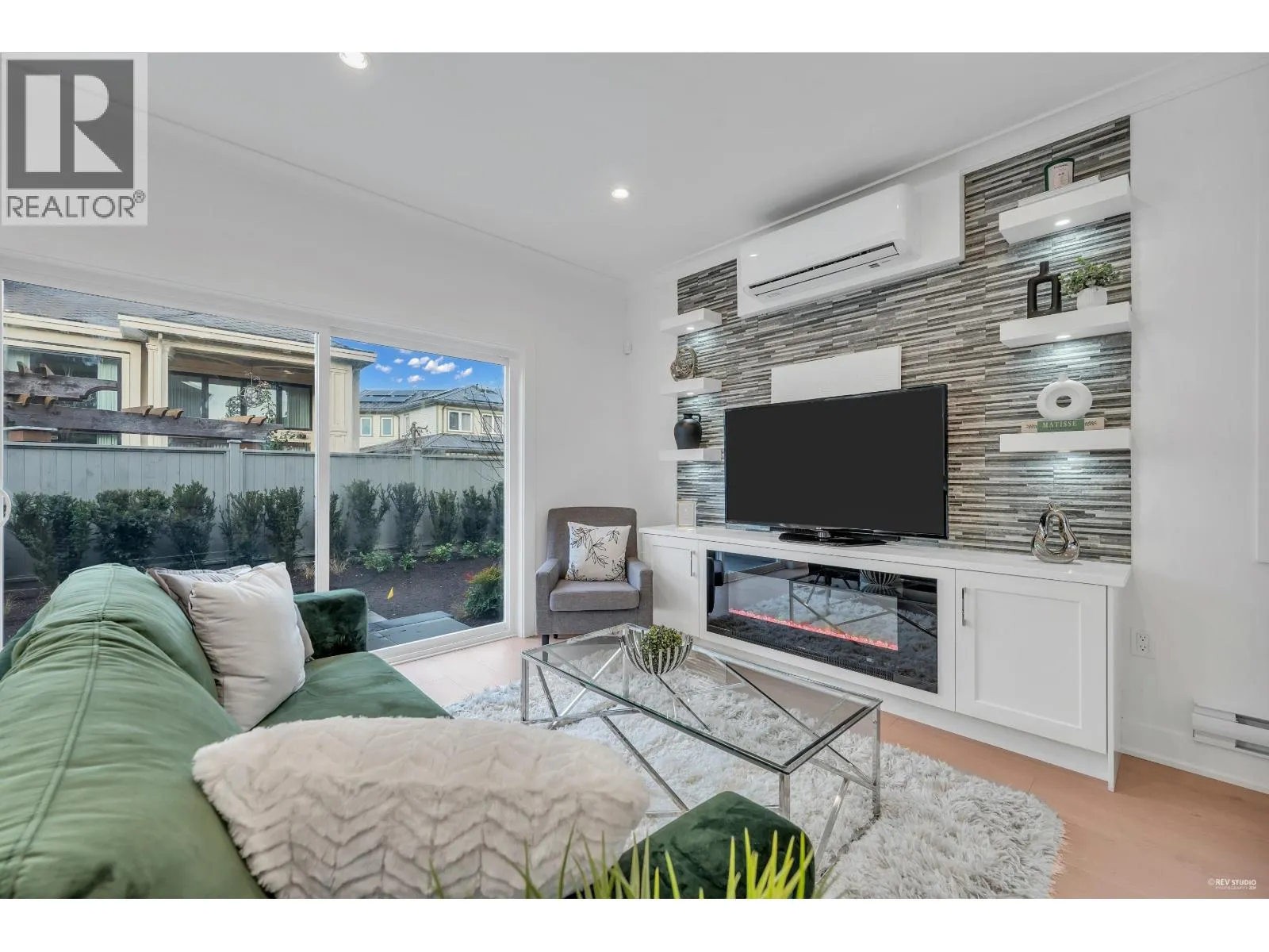 107 8233 WILLIAMS ROAD