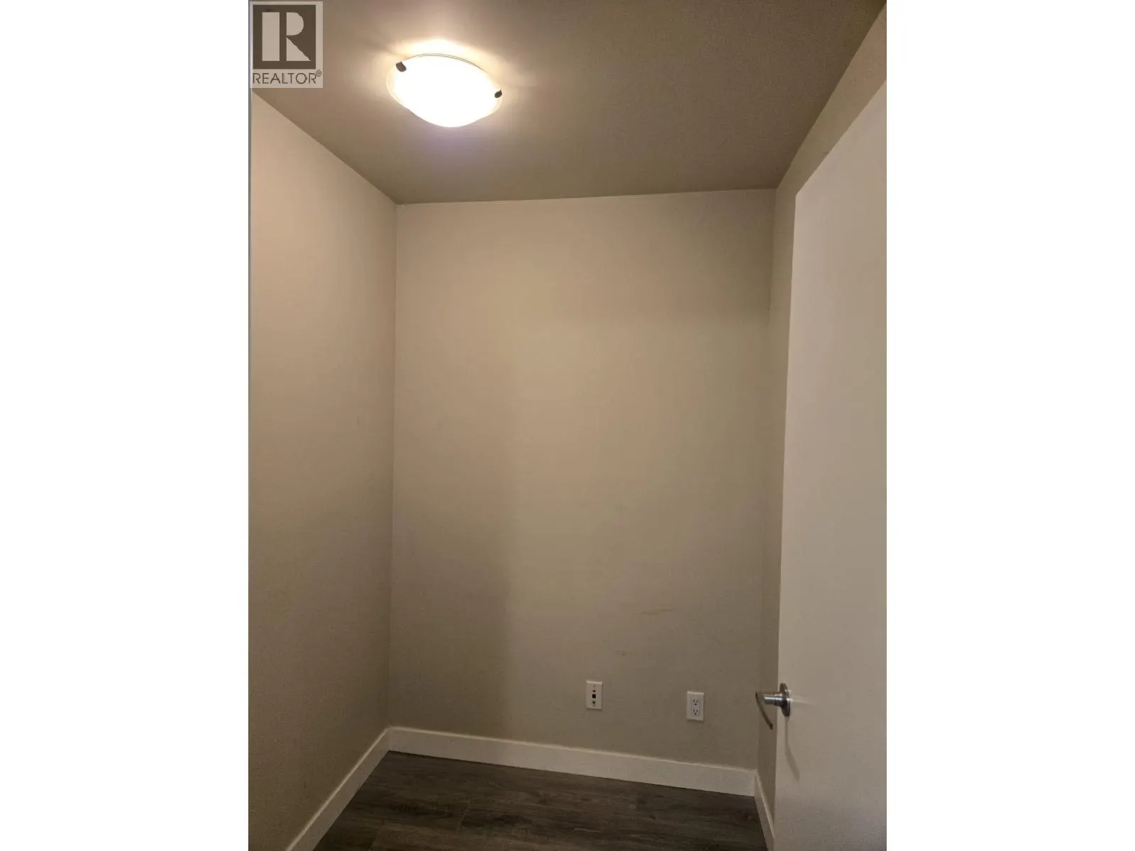 512 2689 KINGSWAY