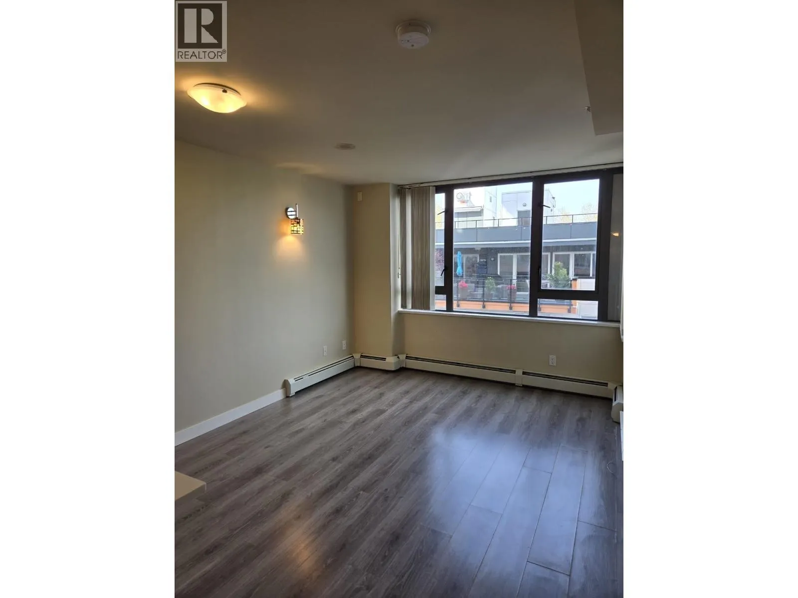 512 2689 KINGSWAY