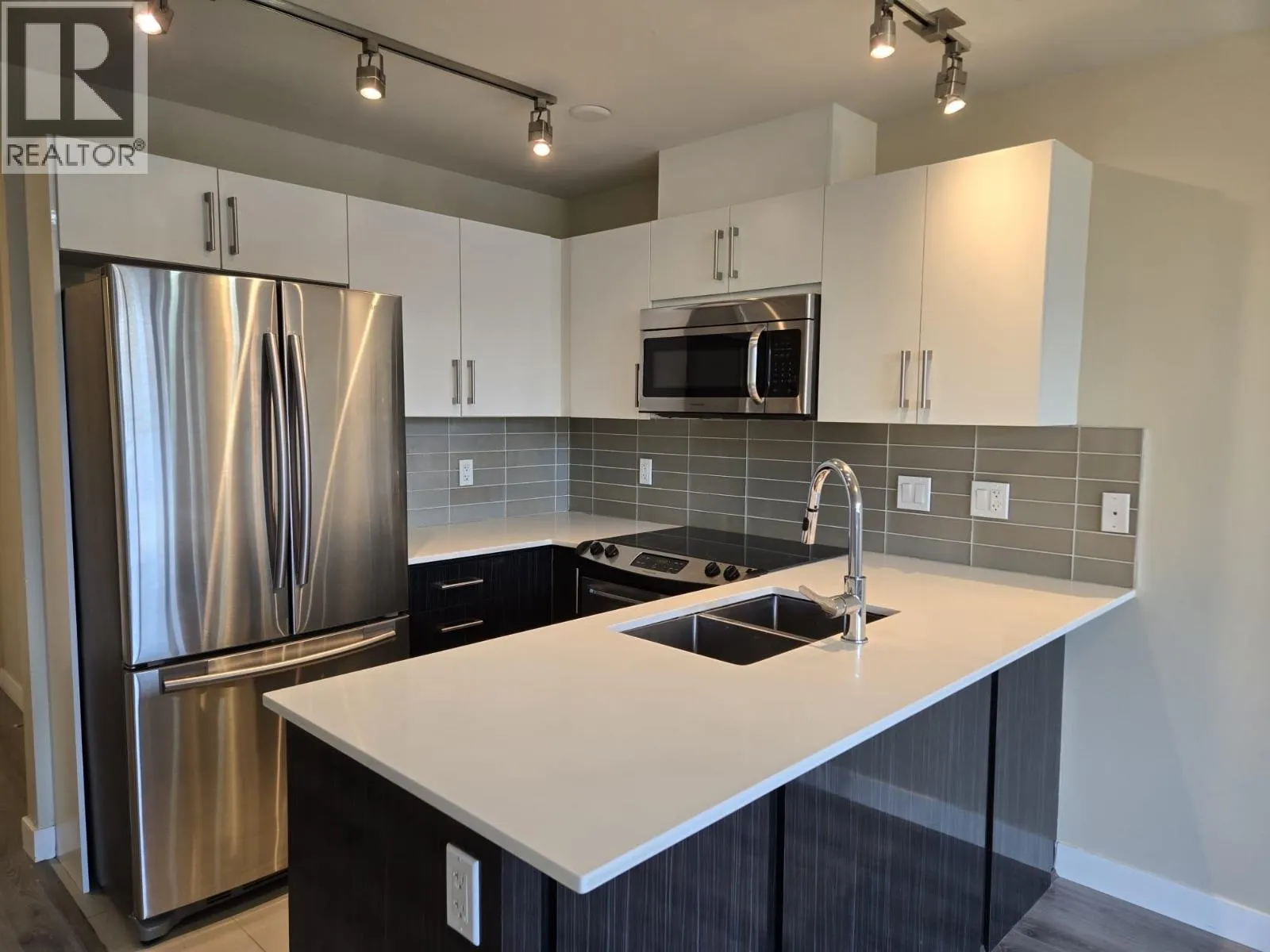 512 2689 KINGSWAY