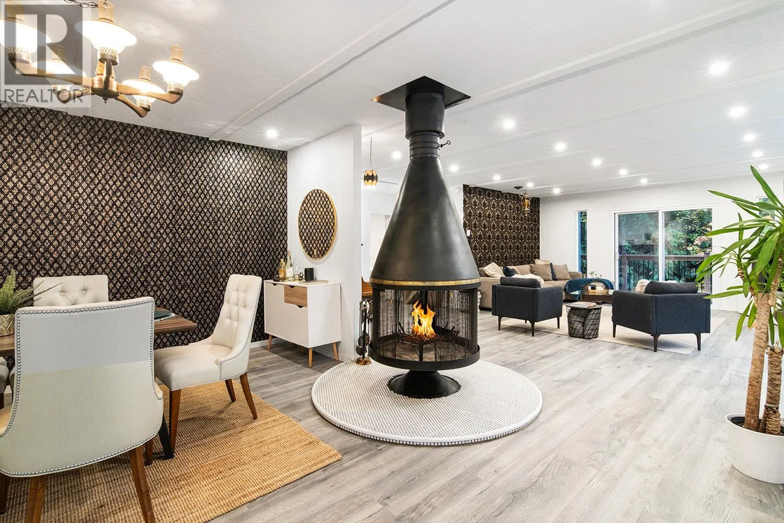 40202 SKYLINE DRIVE