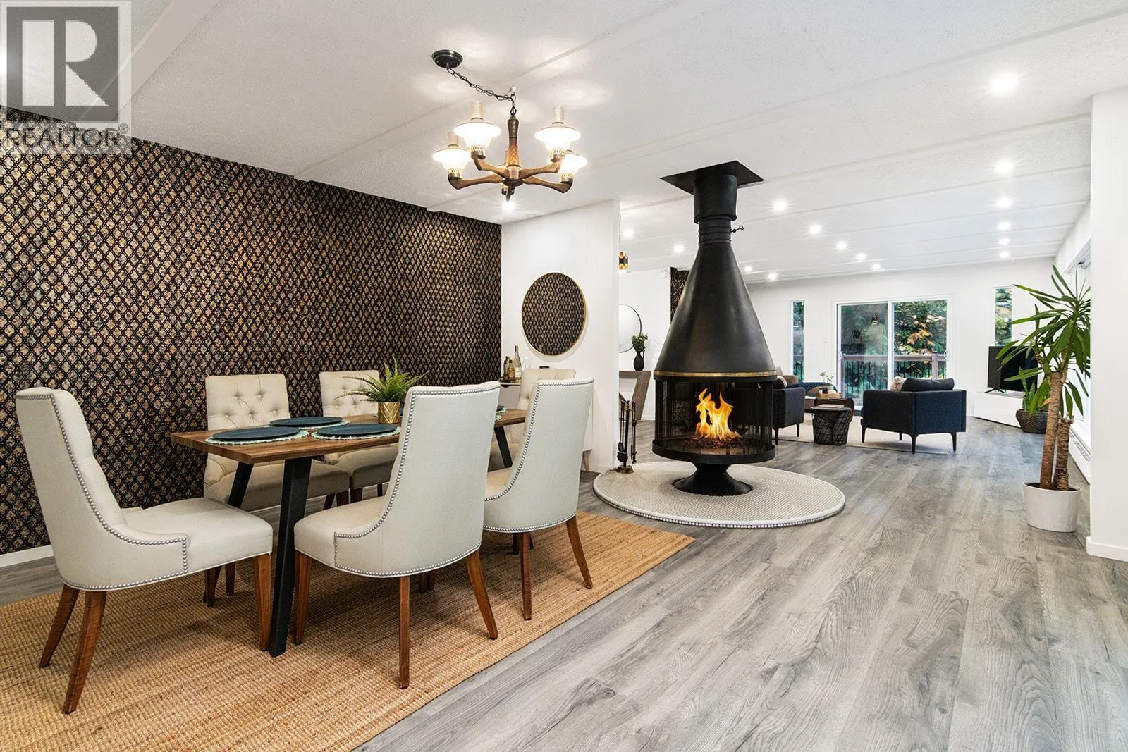 40202 SKYLINE DRIVE