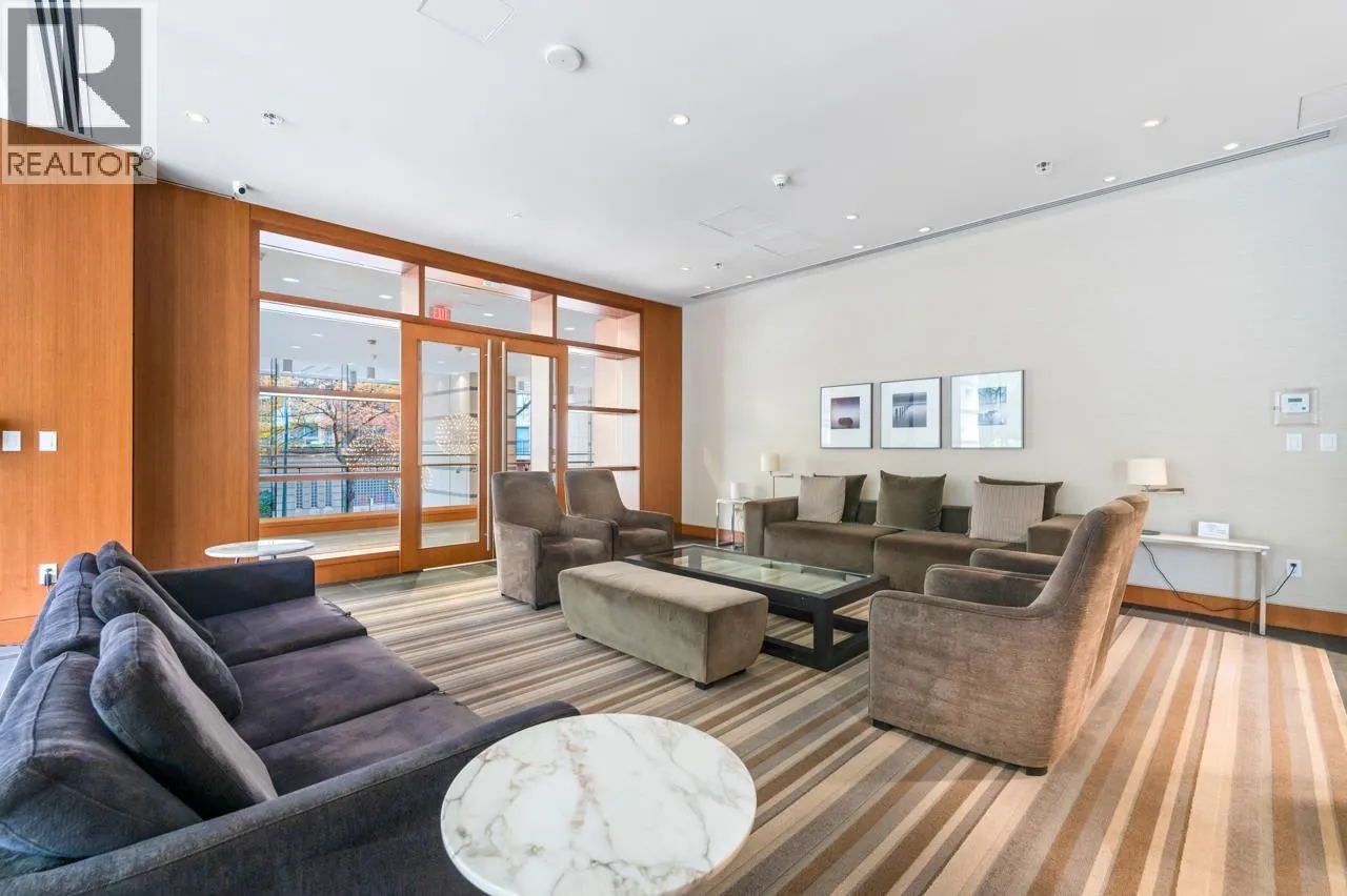 3105 1028 BARCLAY STREET