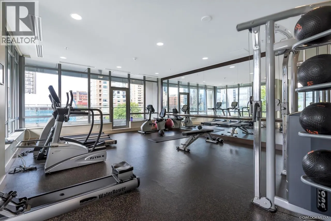 3105 1028 BARCLAY STREET