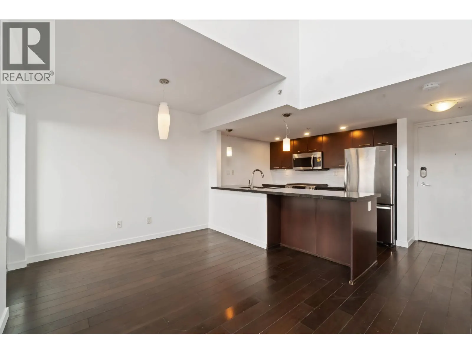 PH4 1288 CHESTERFIELD AVENUE