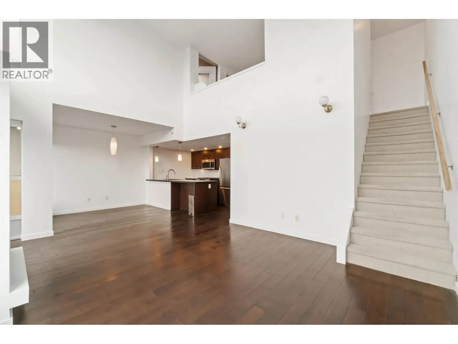 PH4 1288 CHESTERFIELD AVENUE