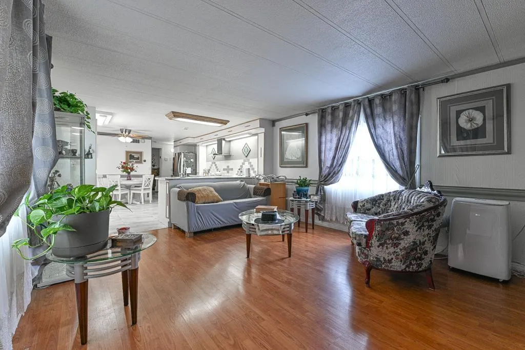 43 2035 MARTENS ST. STREET