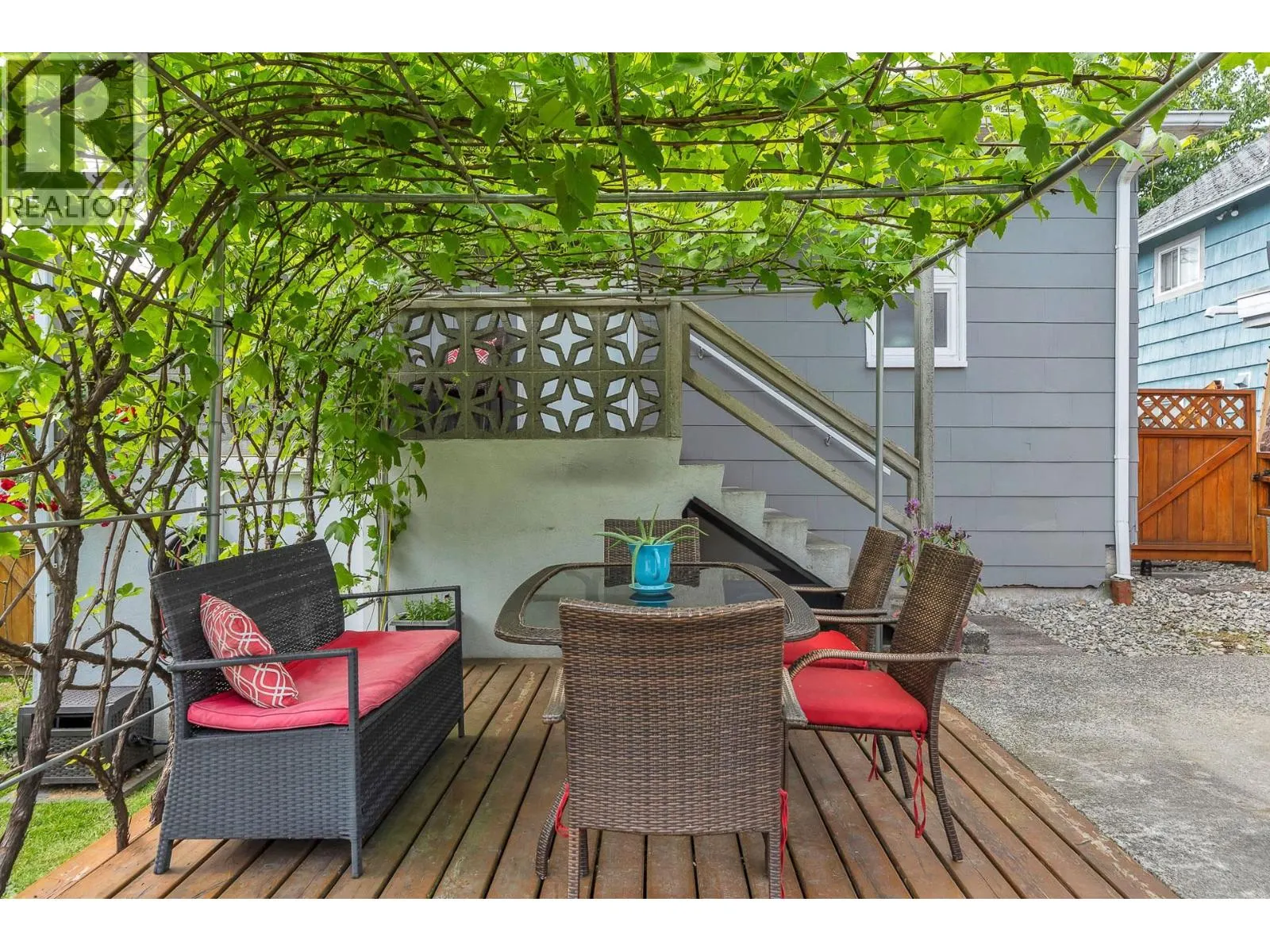221 LEBLEU STREET