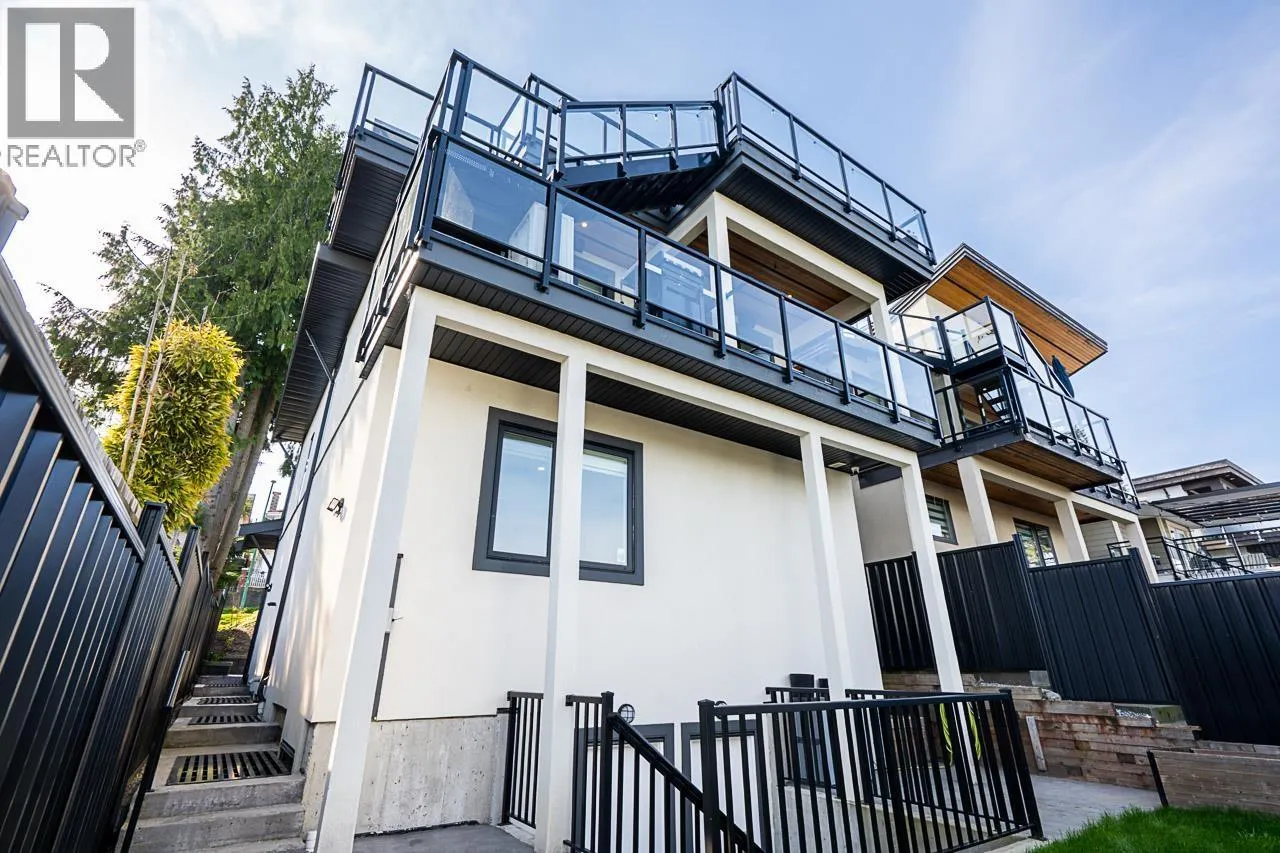 26 HOLDOM AVENUE