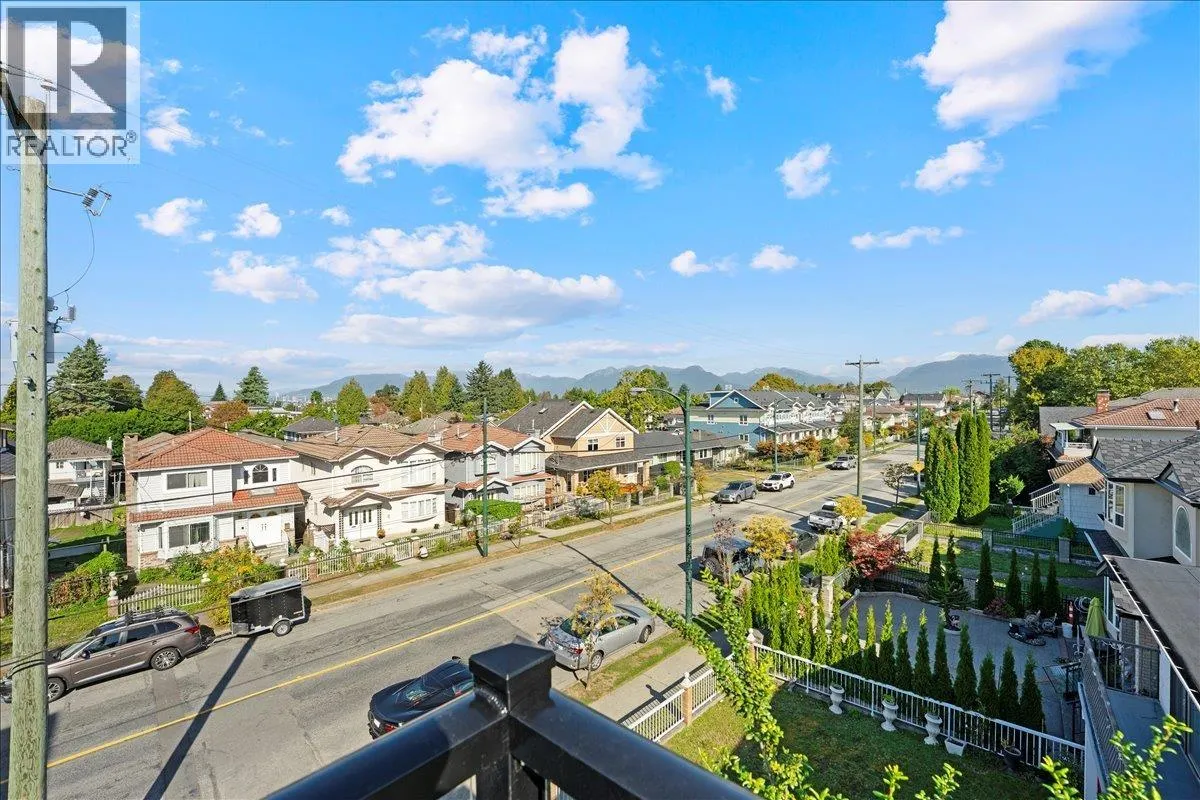 4856 SLOCAN STREET