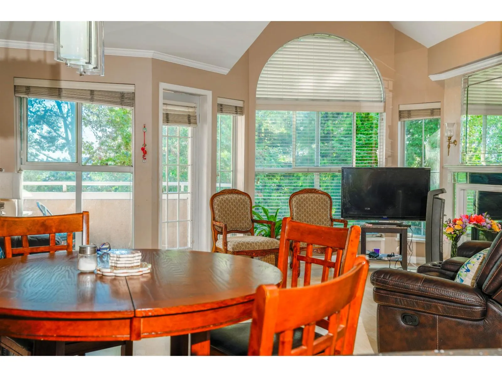 410 7435 121A STREET