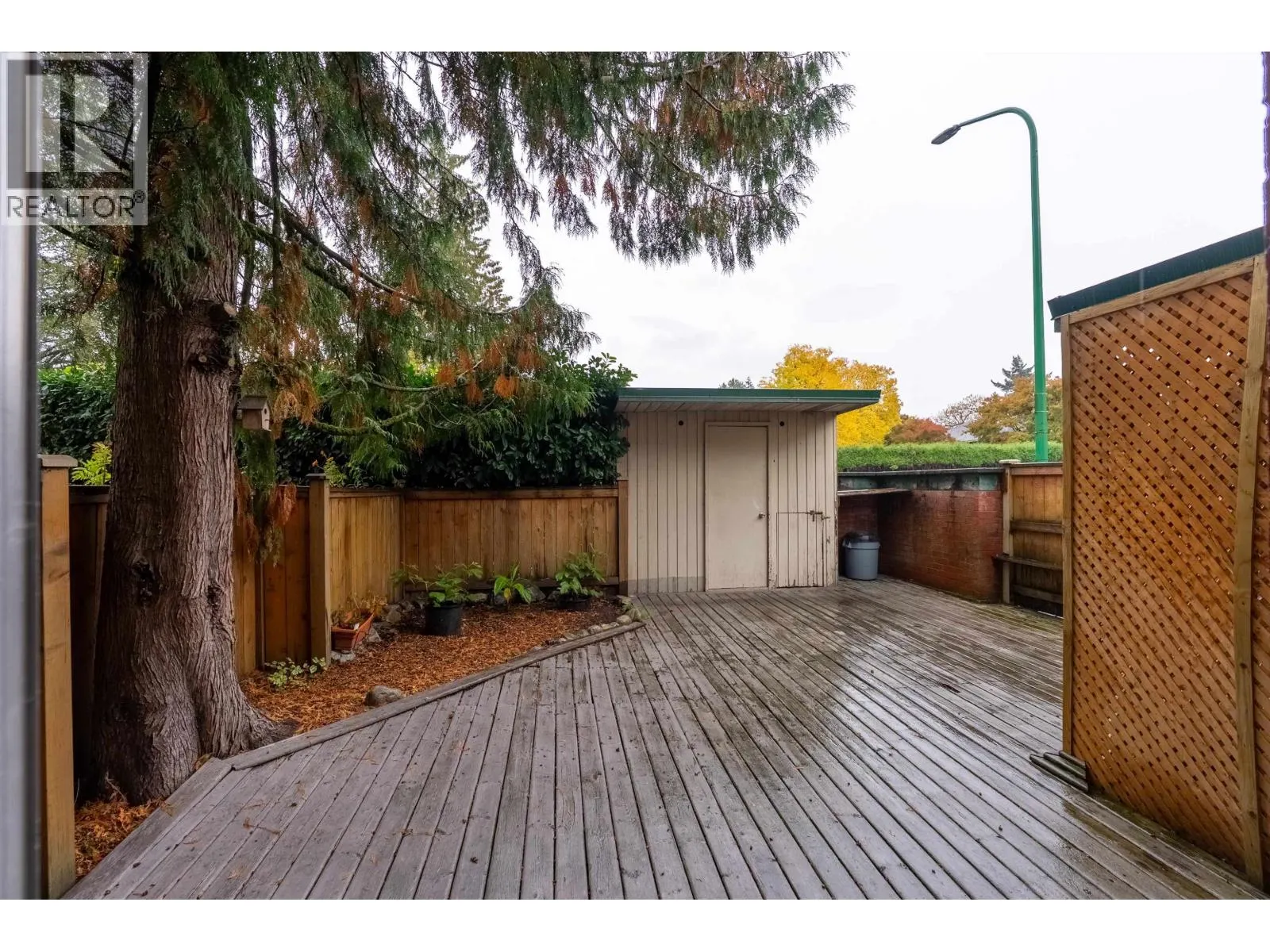 2645 WESTVIEW DRIVE