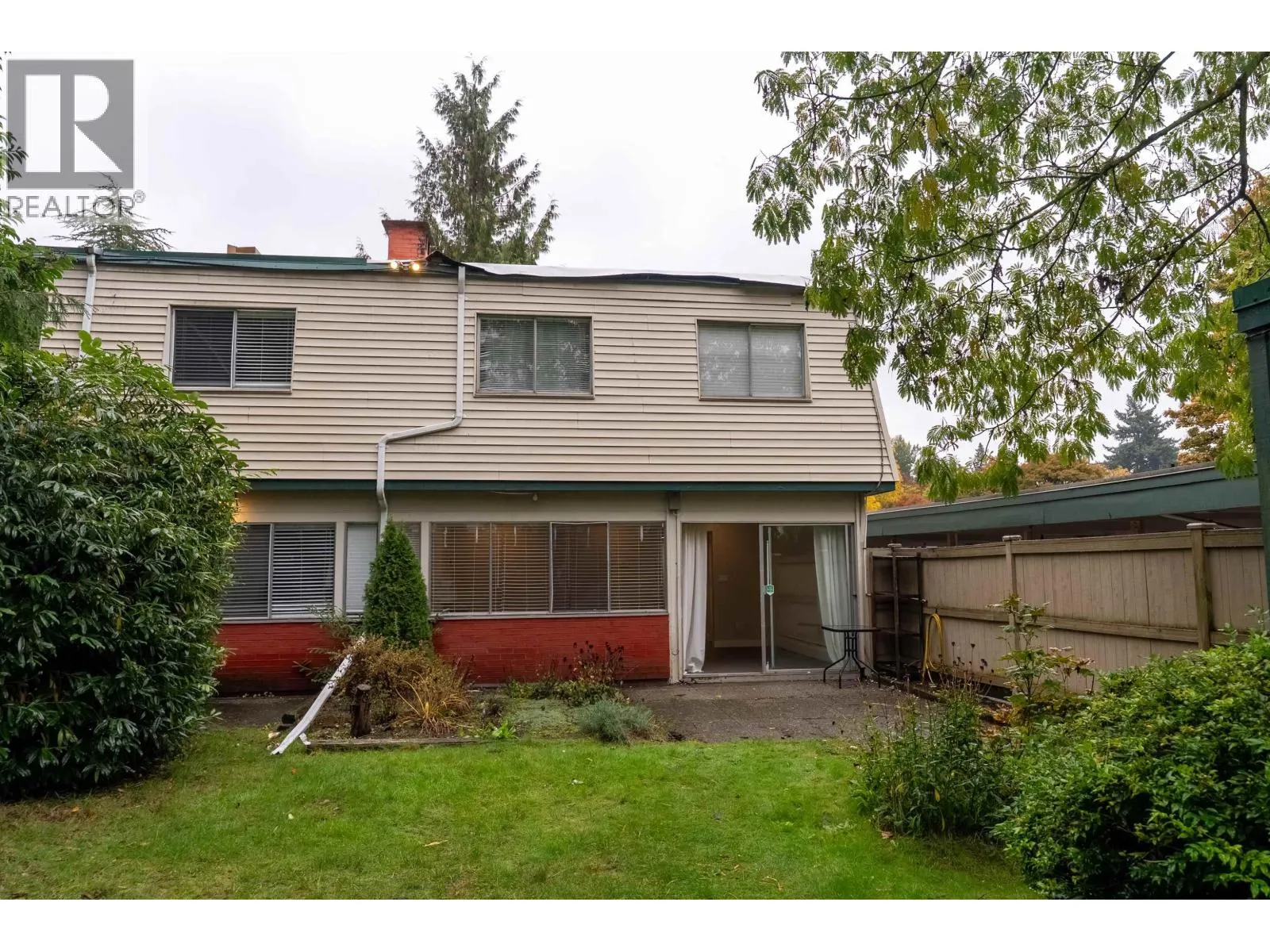 2645 WESTVIEW DRIVE