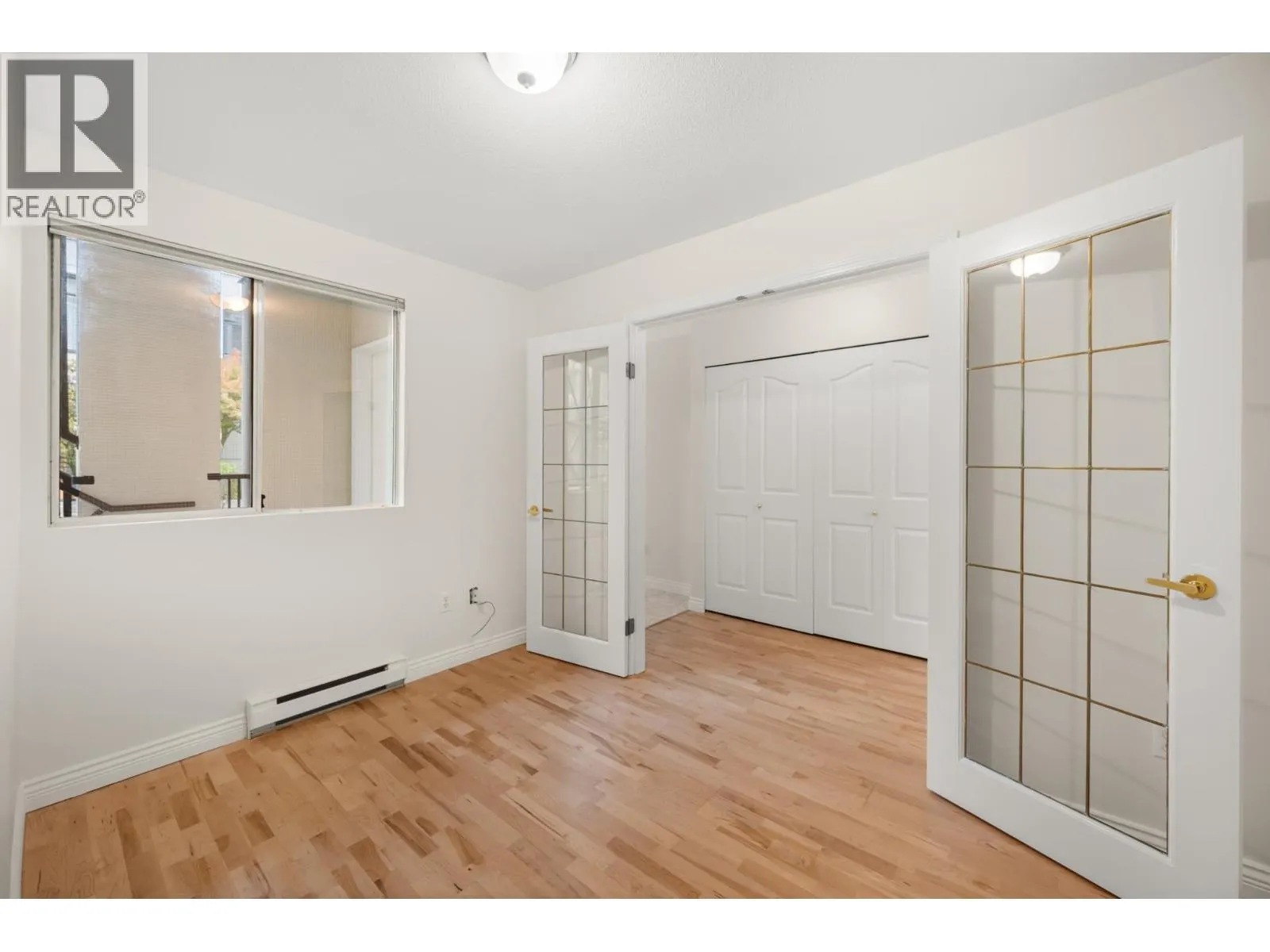 105 5 RENAISSANCE SQUARE