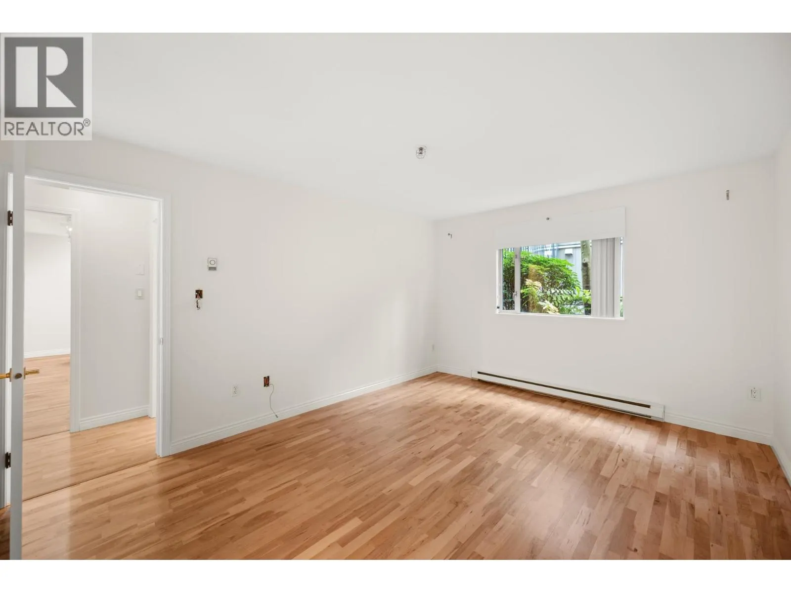105 5 RENAISSANCE SQUARE
