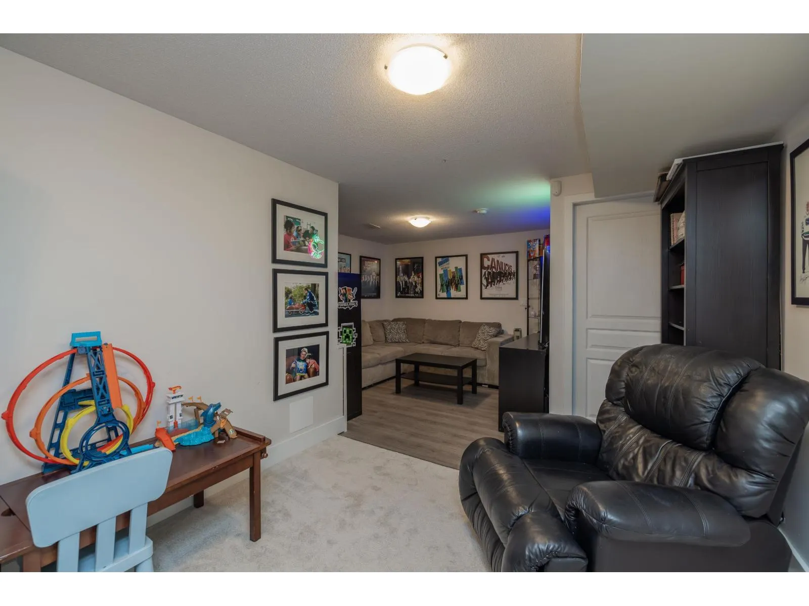 20717 GRADE CRESCENT