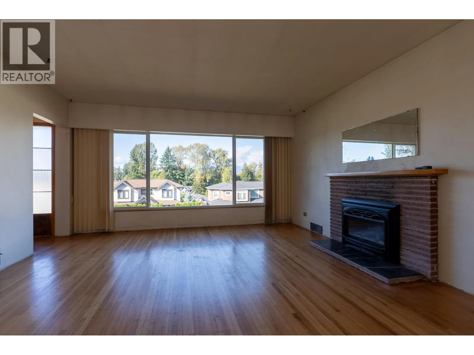 4370 BRIARWOOD CRESCENT