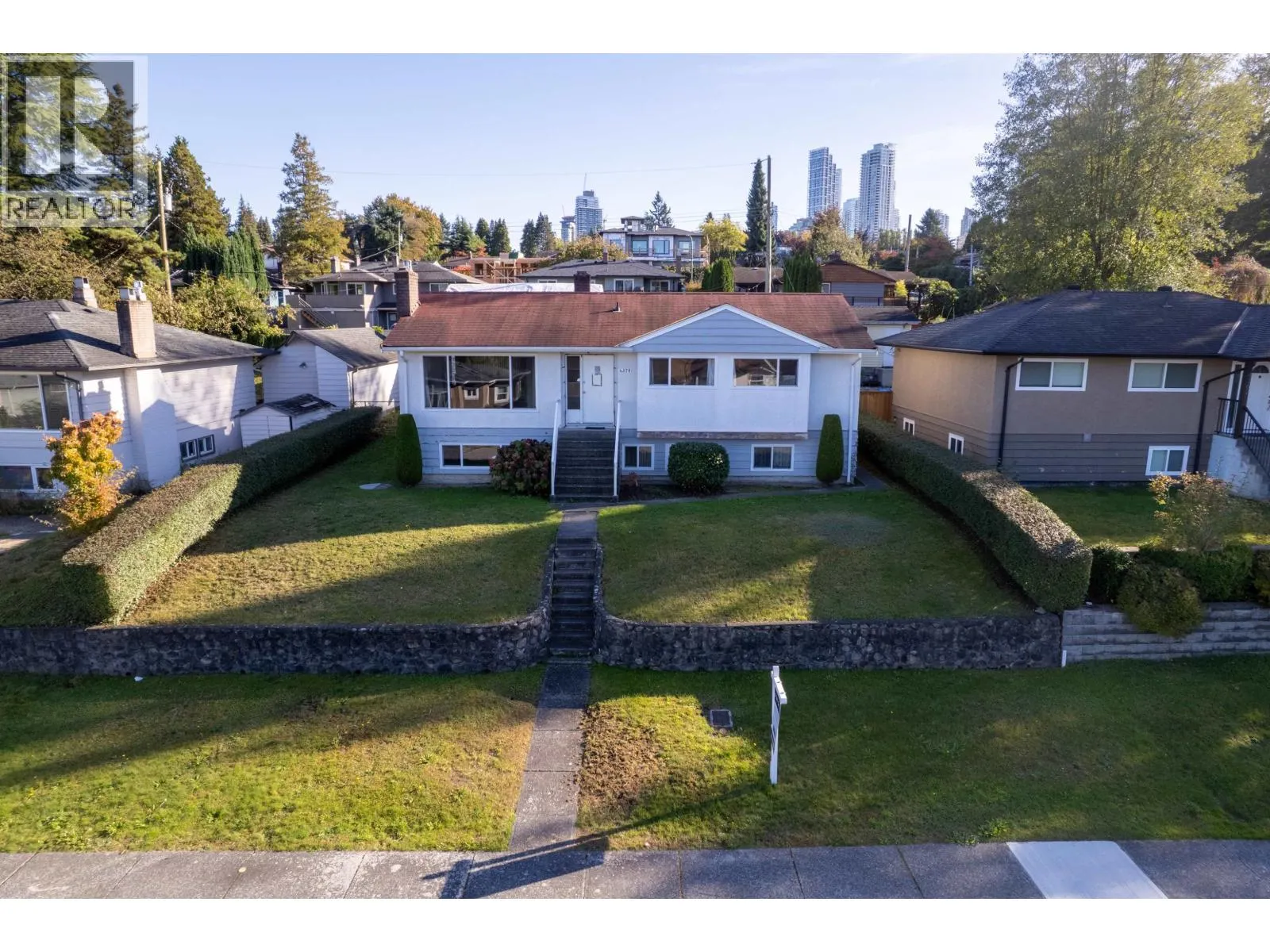 4370 BRIARWOOD CRESCENT