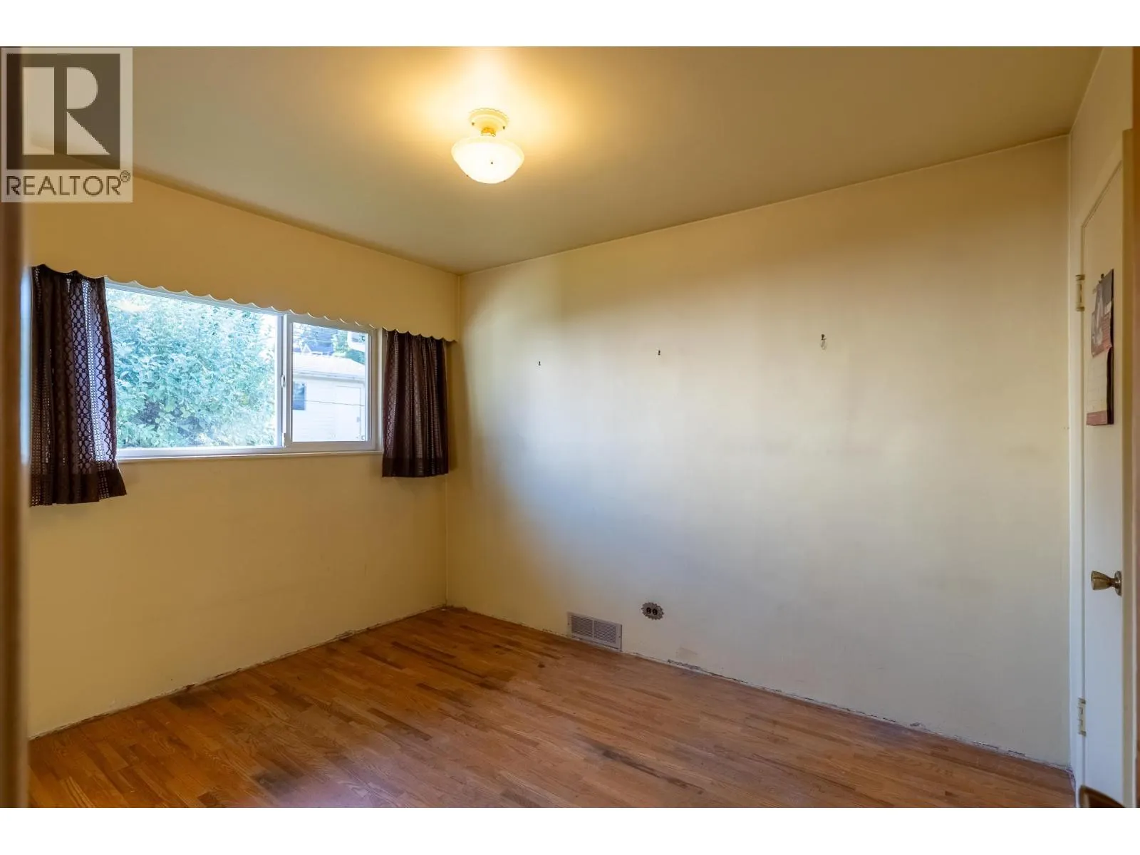 4370 BRIARWOOD CRESCENT