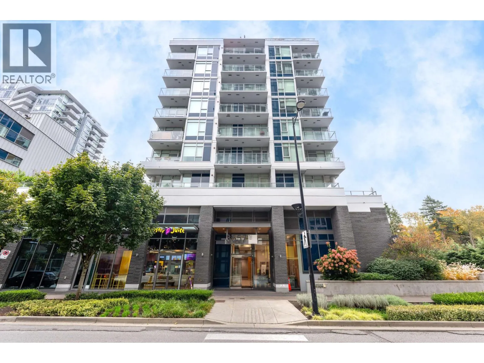 906 3557 SAWMILL CRESCENT