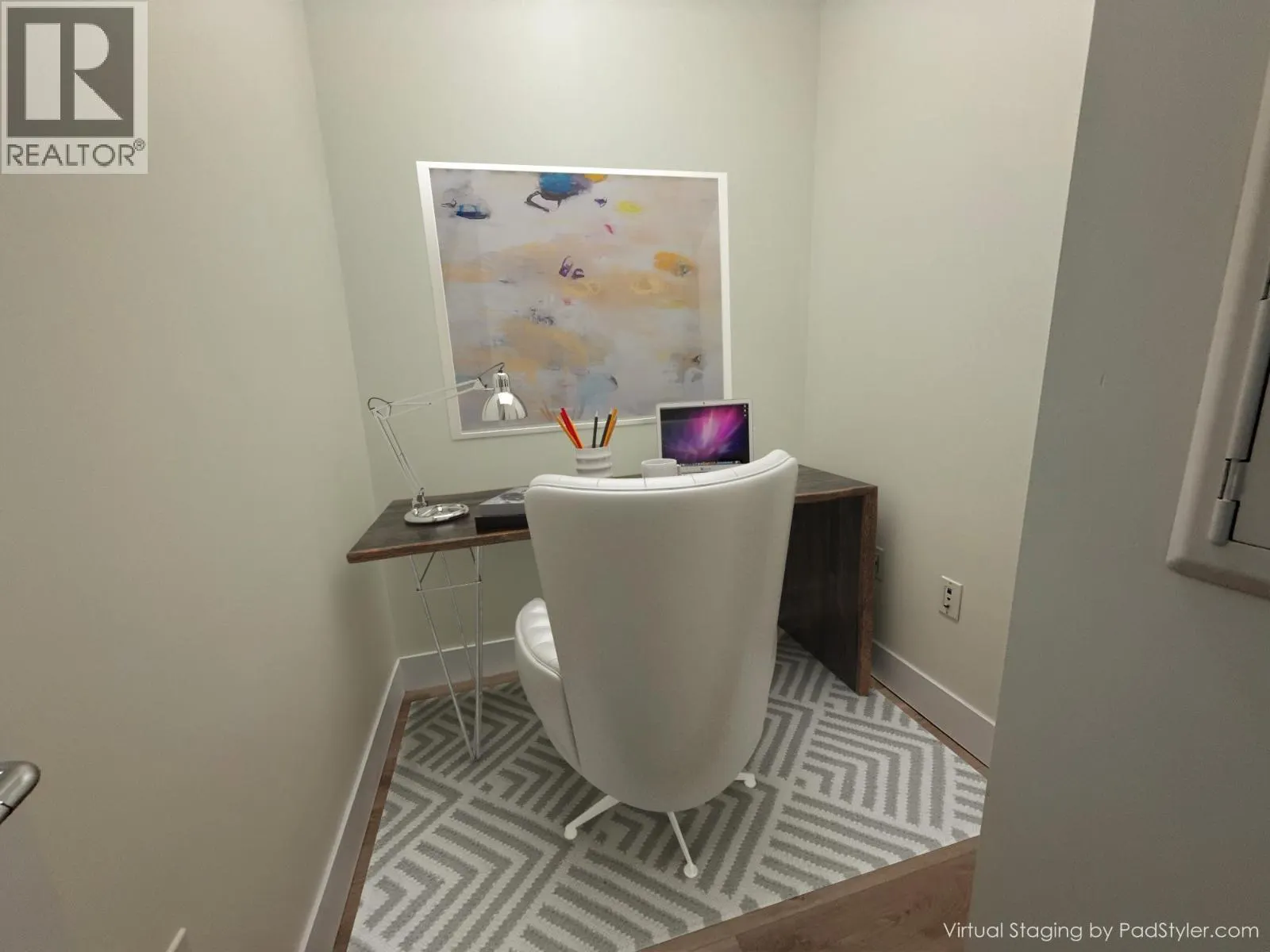 208 626 ALEXANDER STREET