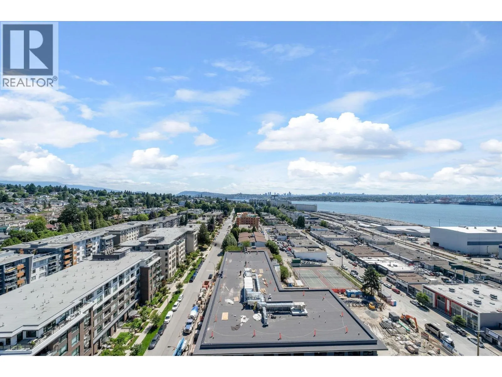 1906 145 ST. GEORGES AVENUE