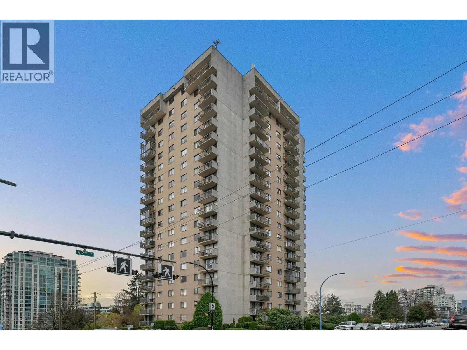 1906 145 ST. GEORGES AVENUE