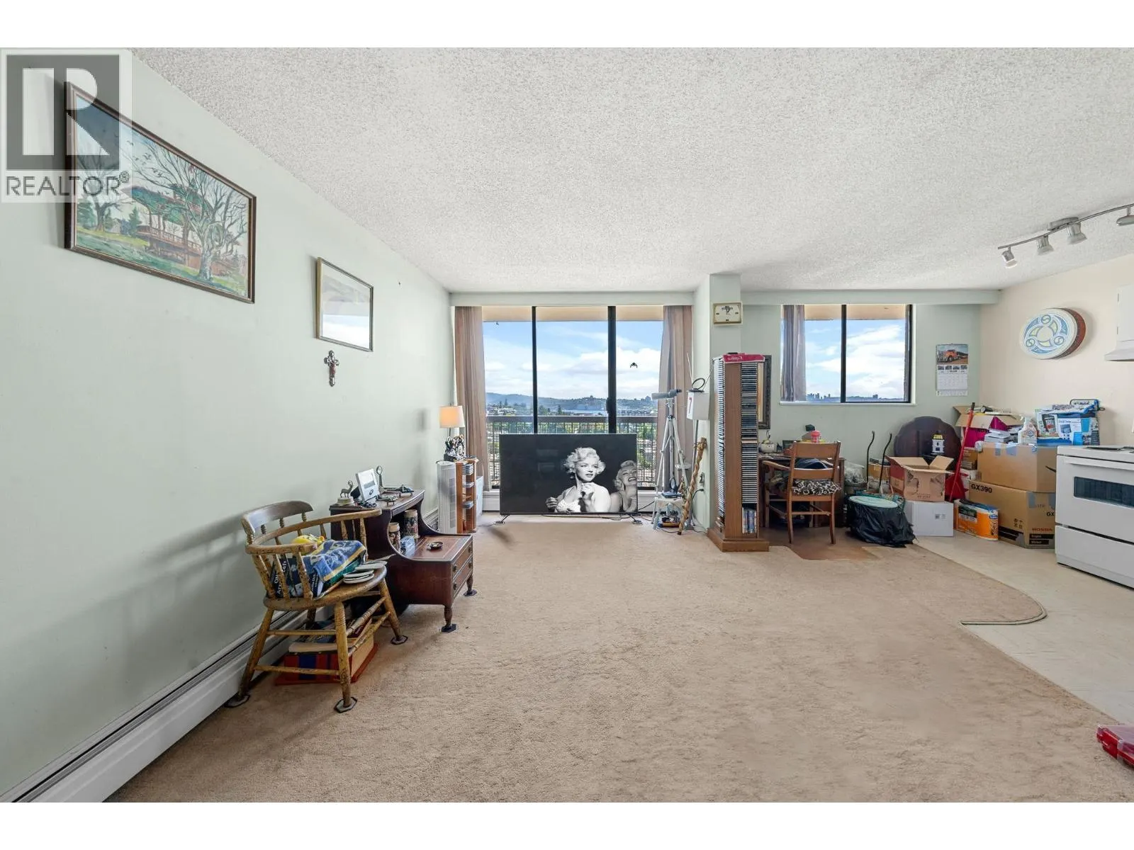 1906 145 ST. GEORGES AVENUE