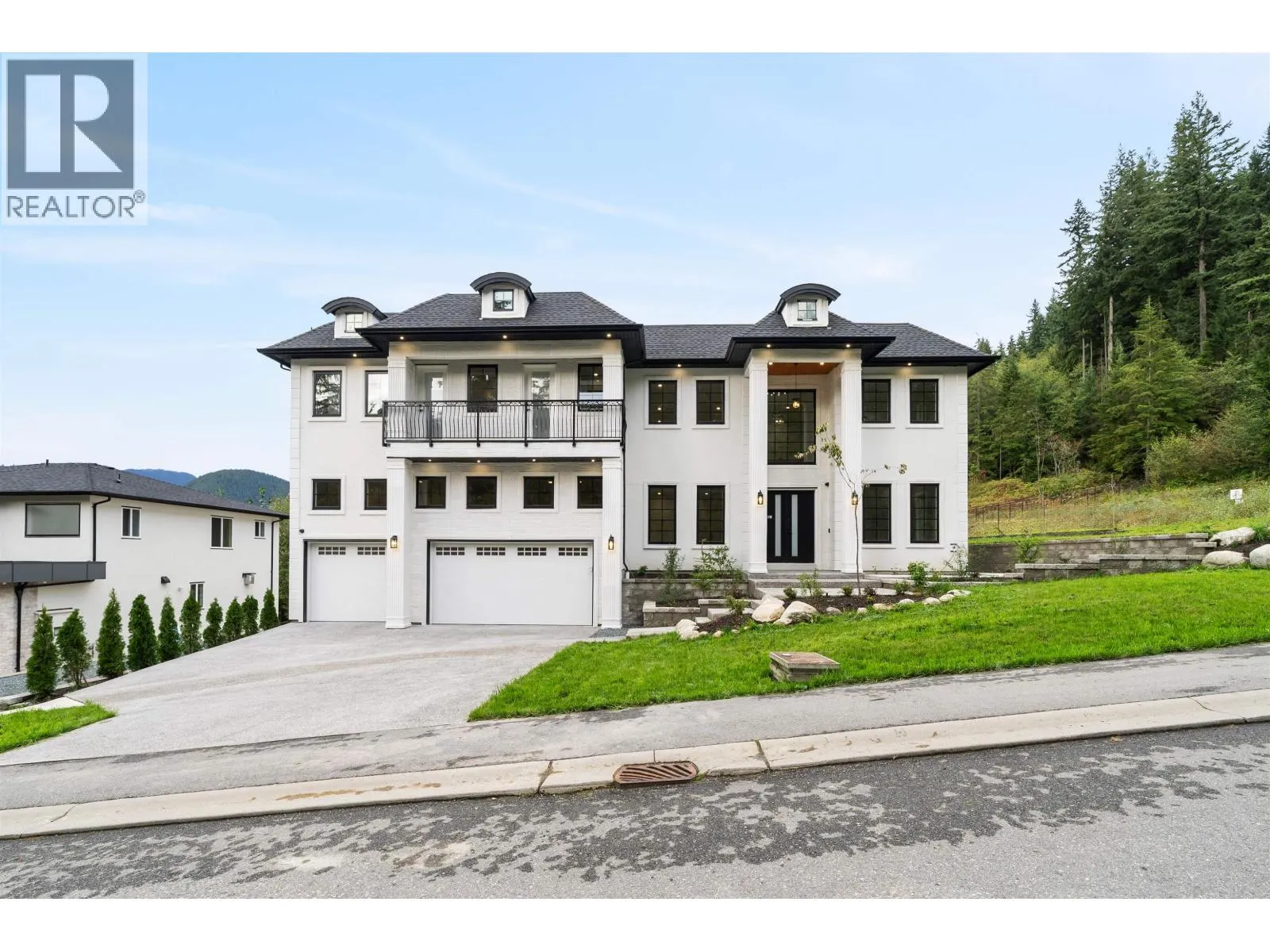 2951 EAGLECREST DRIVE
