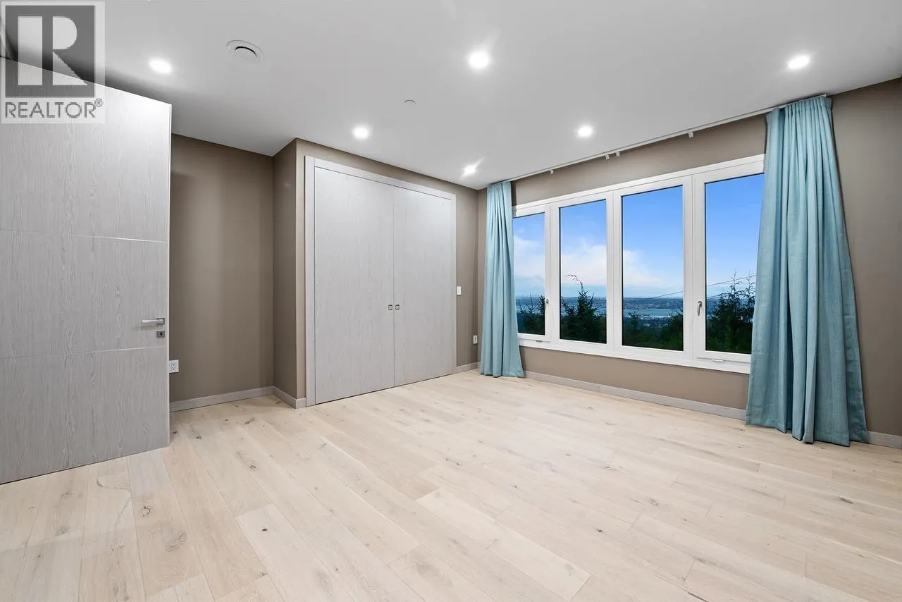 594 CRAIGMOHR DRIVE