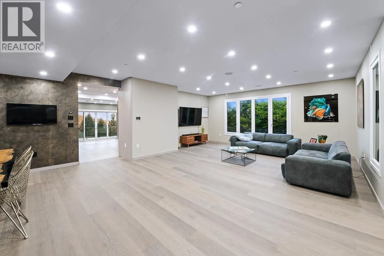 594 CRAIGMOHR DRIVE