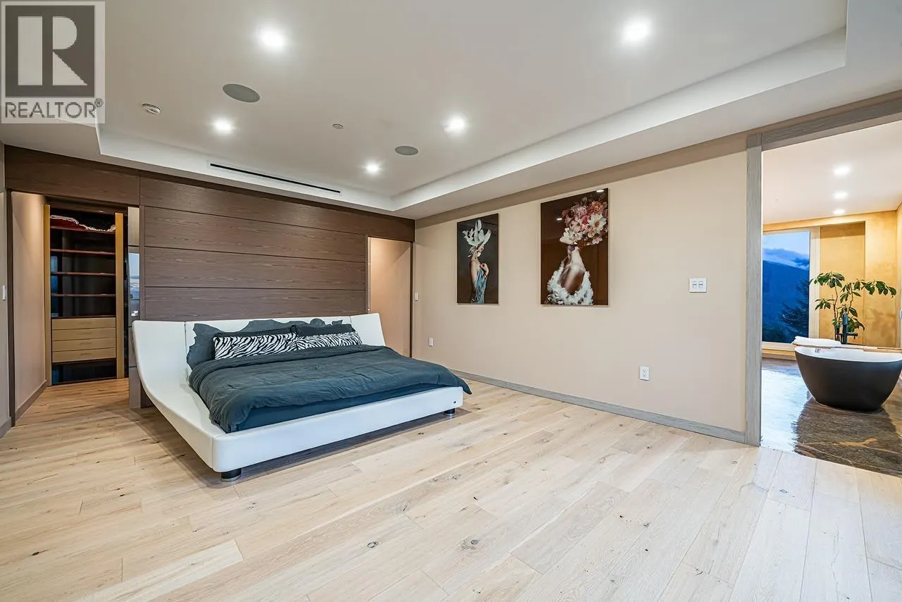594 CRAIGMOHR DRIVE