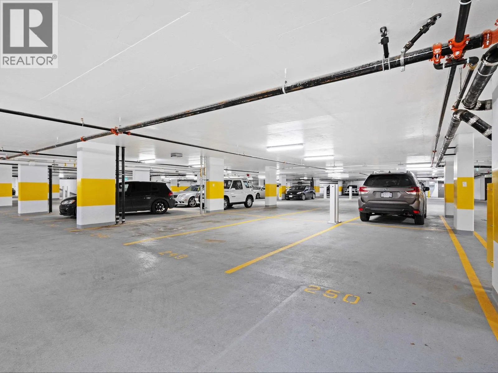 2004 1632 LIONS GATE LANE