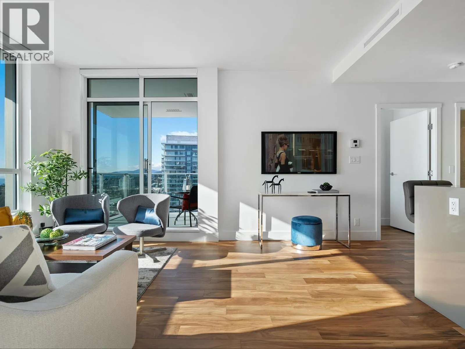 2004 1632 LIONS GATE LANE