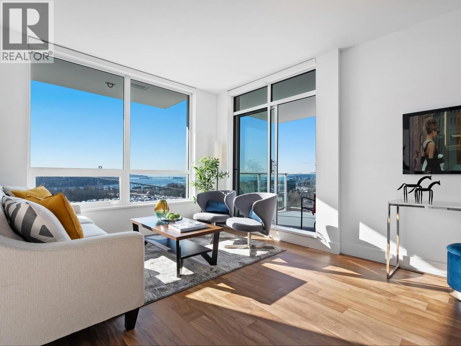 2004 1632 LIONS GATE LANE