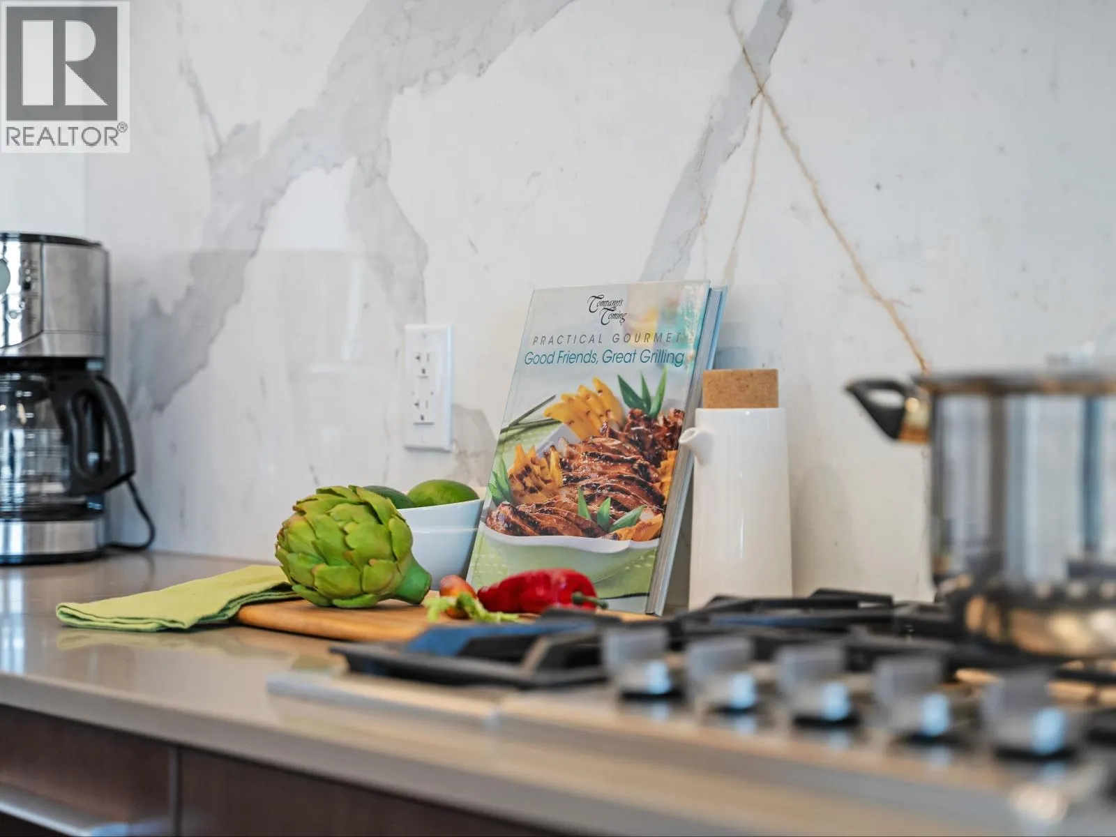 2004 1632 LIONS GATE LANE