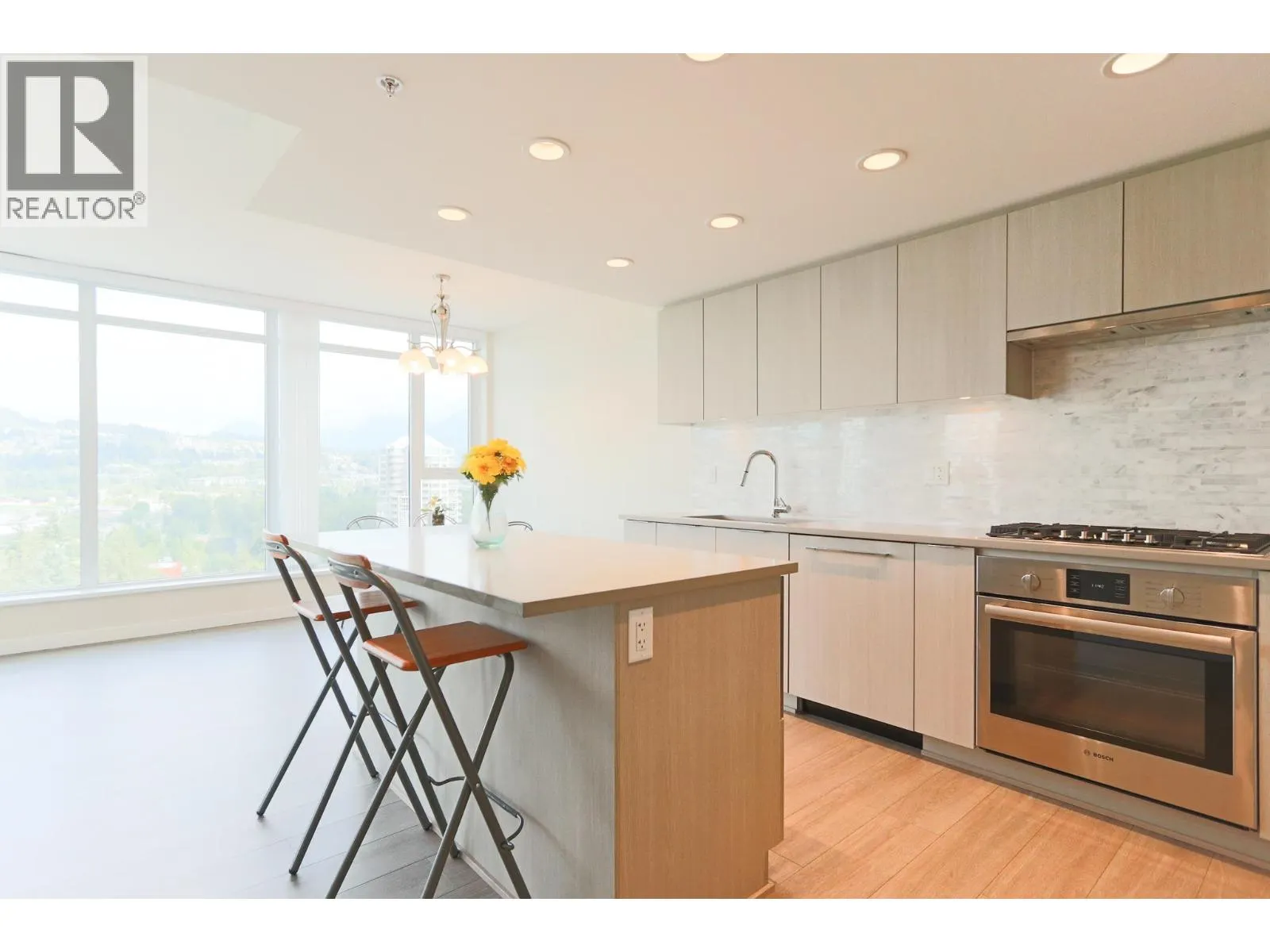 2001 1182 WESTWOOD STREET