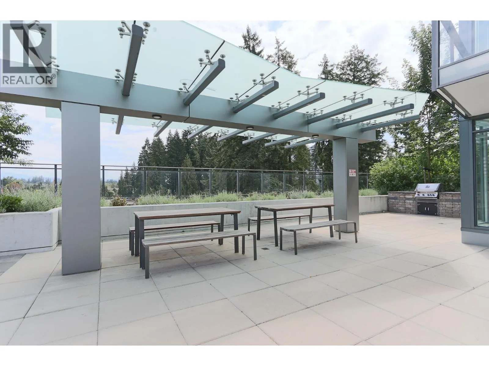 2001 1182 WESTWOOD STREET