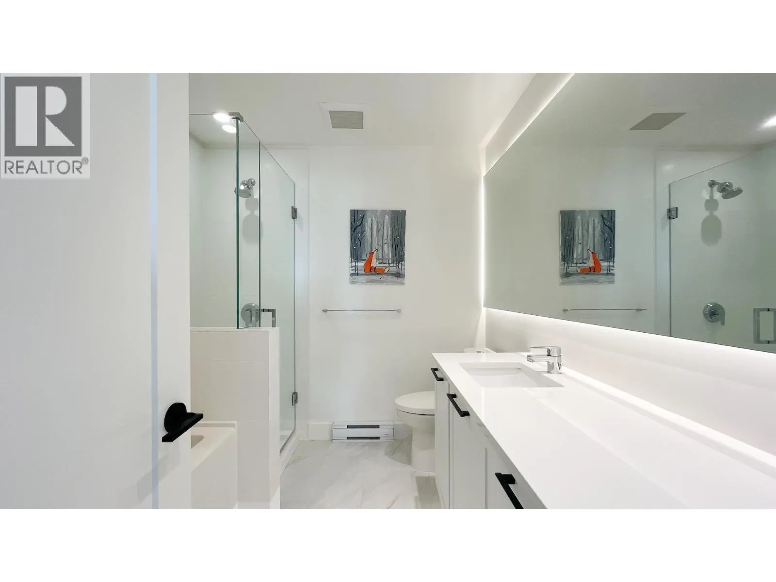 33 3552 VICTORIA DRIVE