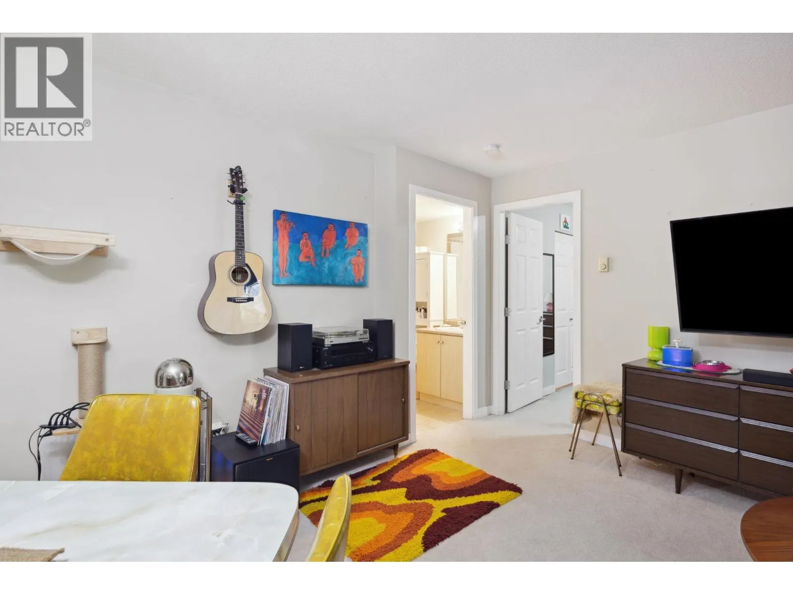 3219 240 SHERBROOKE STREET