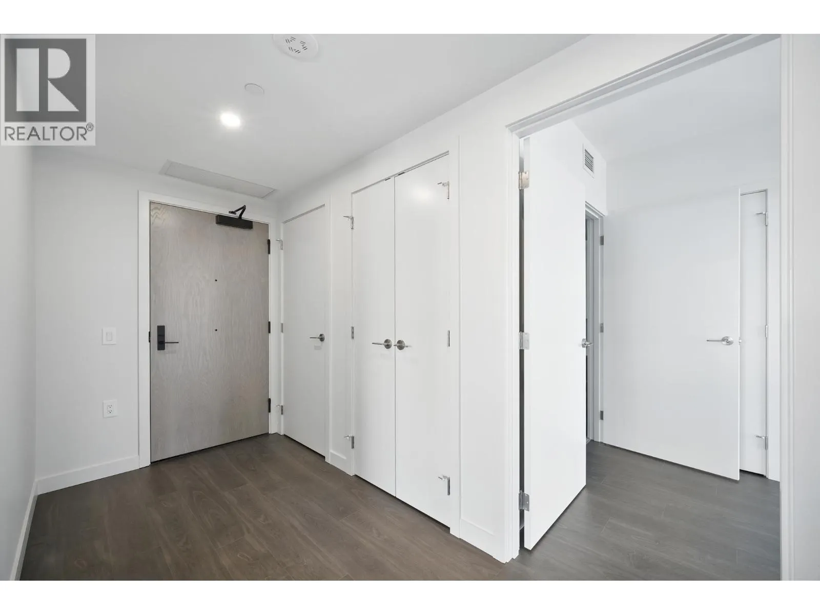 3104 5987 WILSON AVENUE