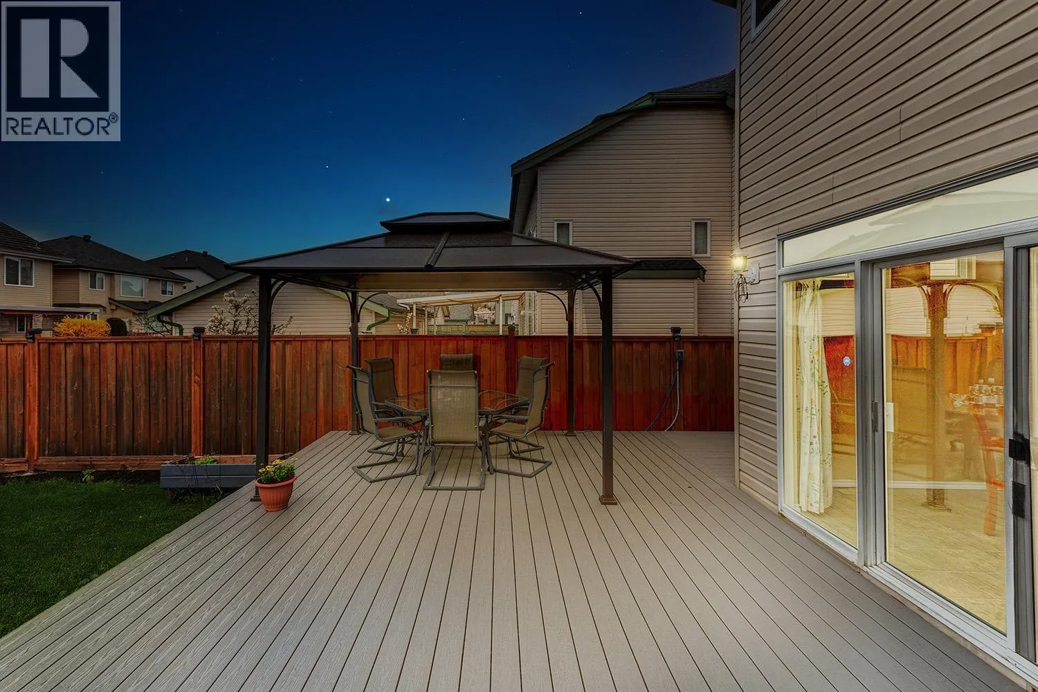 1077 RIVERSIDE DRIVE