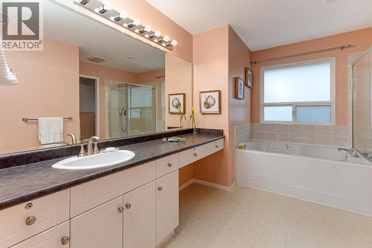 1077 RIVERSIDE DRIVE