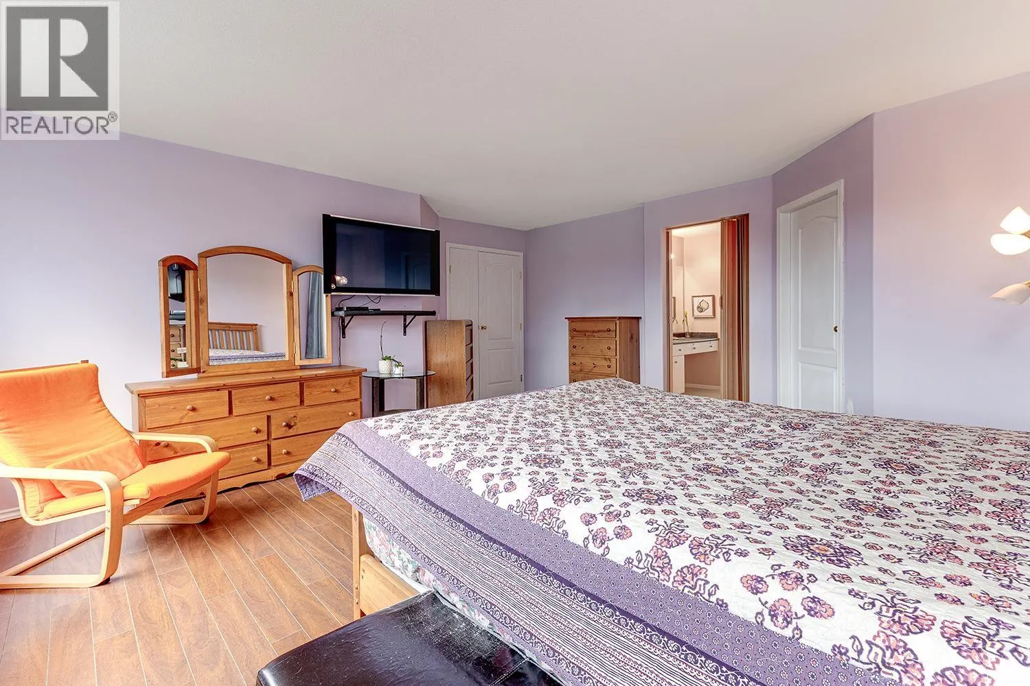 1077 RIVERSIDE DRIVE