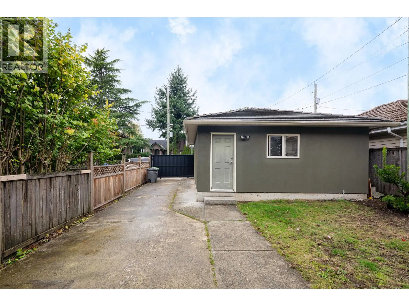 7949 MONTCALM STREET