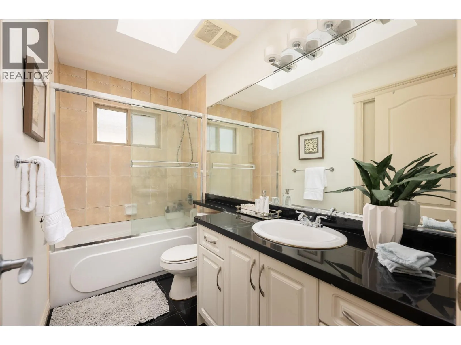 7949 MONTCALM STREET