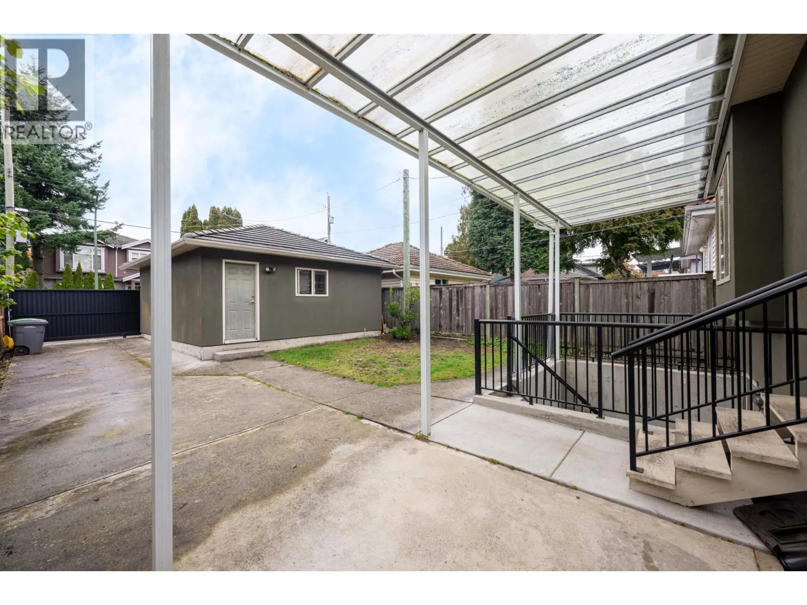 7949 MONTCALM STREET